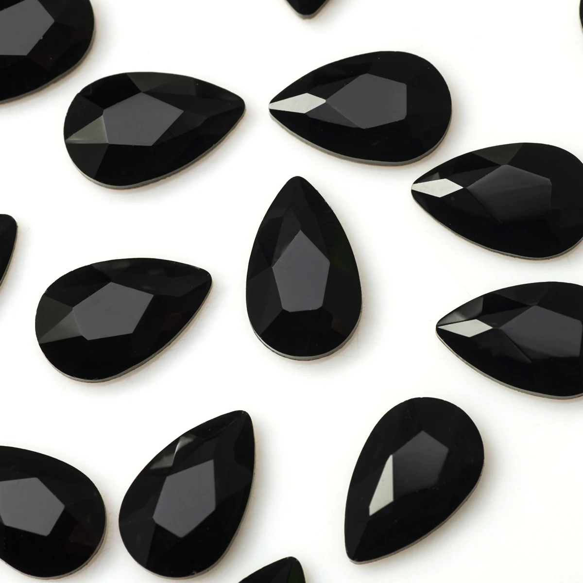 5x8mm 100 Stück Flache Bunte Tropfen-Nagelsteine für Nagelkunst Kristallglasstein Maniküre 3D Glänzende Kleidungsdekorationen – Detail 8