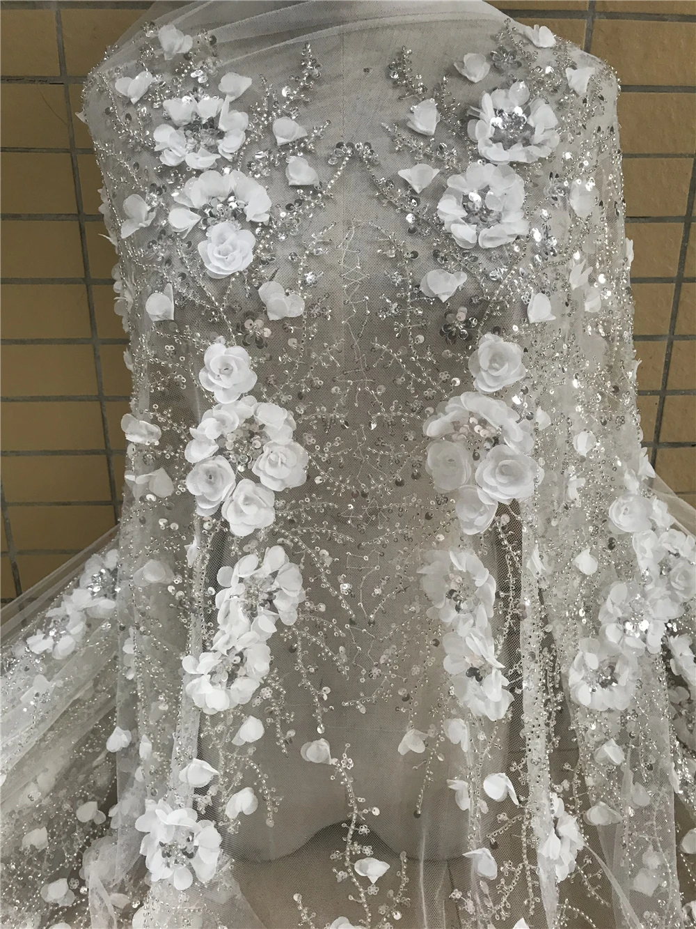 

Embroidery ZH-488881 French Tulle Lace Fabric wtih beads TOP Quality Hot Sale Fashion Net Sewing Material For Wedding Dress