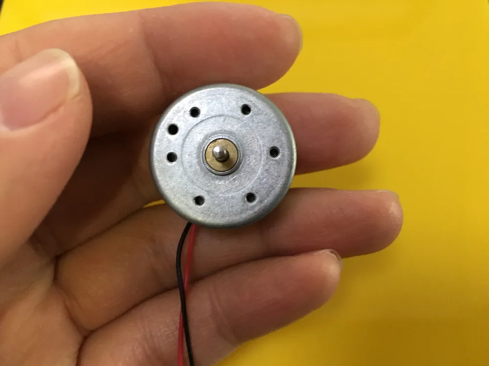 1pc 5500rpm Micro Model 300 Solar Energy Suit Round DC Motor 2mm Shaft K823 DIY Power Sets Drop Shipping