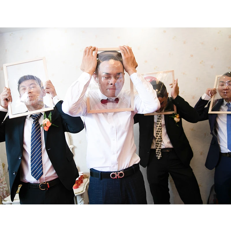 Wedding Party Games Bridegroom Best Mens Tricky Toy Funny Gag Unrecognition Break the Frame Greeting Supplies Atmosphere Props