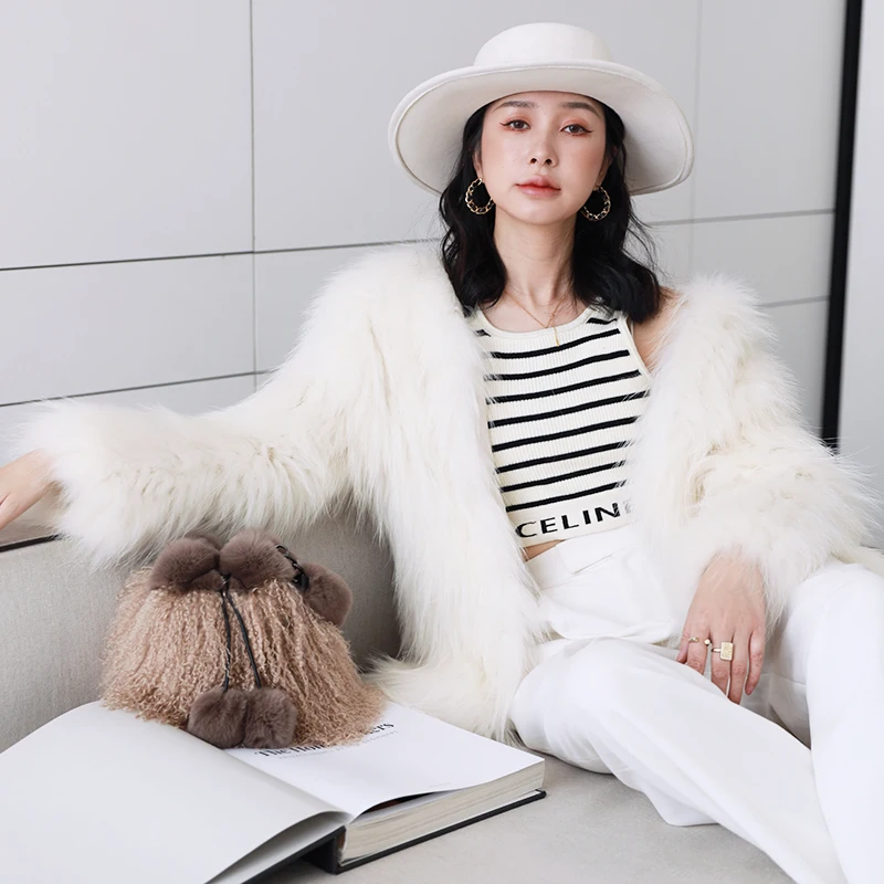 2021 New Mongolian Fur Handbags Women Tibet Lamb Fur Wrist Bucket Bag Rex Rabbit Handle Lovely Plush Chain Single Shoulder Tote