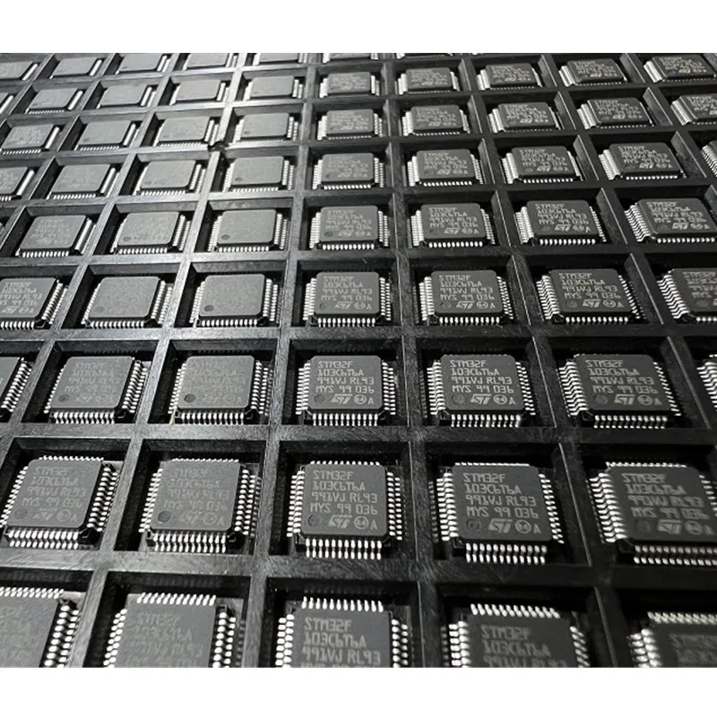 Новый импортный оригинальный STM8S003K3T6C QFP32