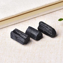 Natural Black Tourmaline Irregular Ore Mineral Crystal Stone Mineral Rough Quartz Teaching Specimen Gem Ornaments Gemstone