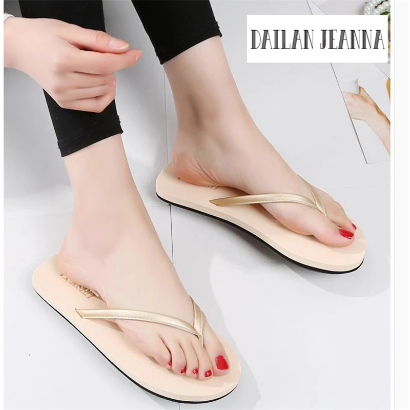 2021 unisex new sandals and slippers Women\'s vacation leisure beach slippers summer flat sandals couple flip flops women men