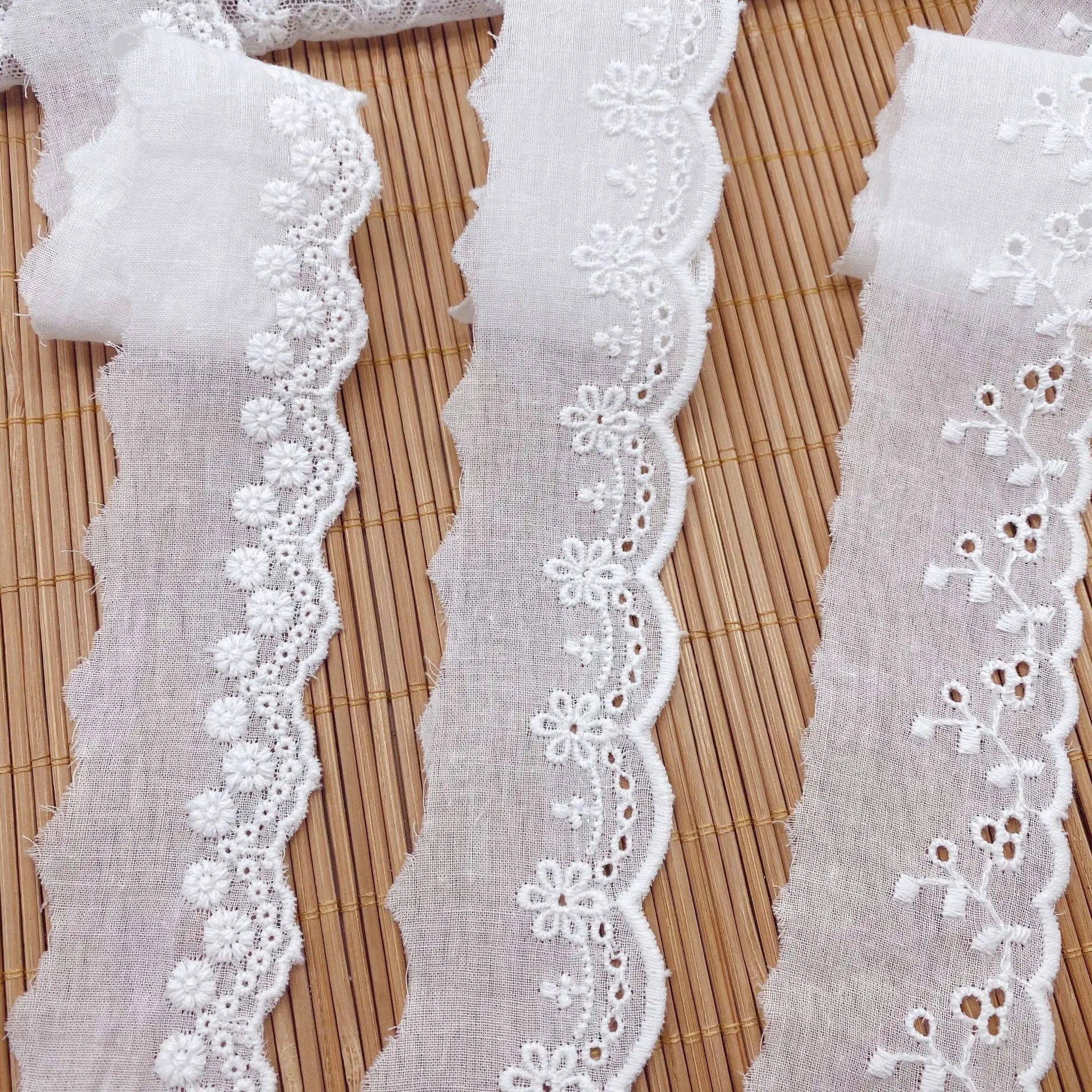 5Yards Luxury White Embroidery flower Cotton Fabrics lace Women\'s Cothing Collar DIY Lace Trim Embroidered Lace Fabrics