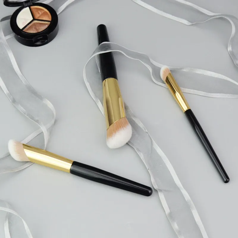 Skin Fetish Sublime Perfection Concealer Makeup Brush - Angled Fingertip Flawless Conceal Blending Cosmetics Beauty Tools