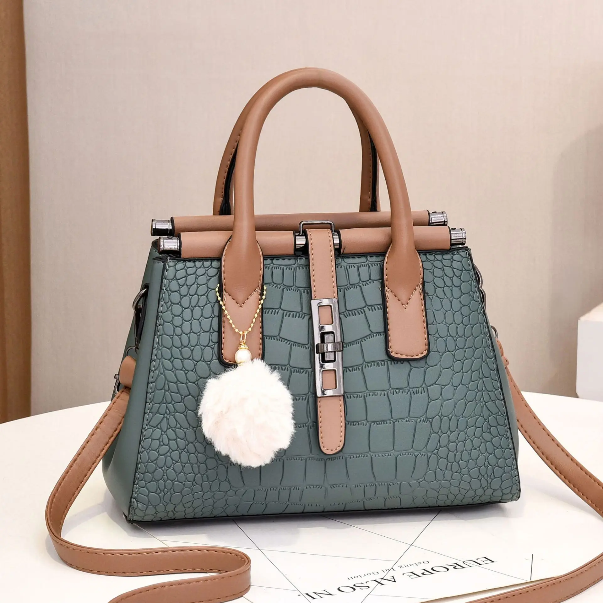 Woman bag 2021 new style European and American big bag elegant fashion high-capacity trendy lady handbag single shoulder big bag