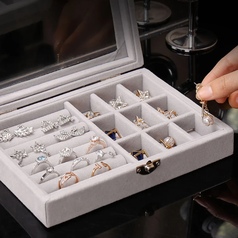 Hot Sales Fashion Portable Velvet Jewelry Ring Jewelry Display Organizer Box Tray Holder Earring Jewelry Storage Case Showcase