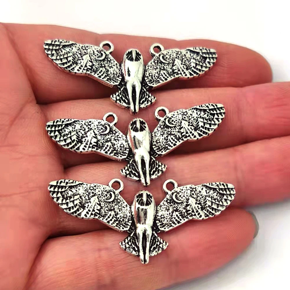 50pcs Ancient silver color Owl Pendant charm for women man Accessories