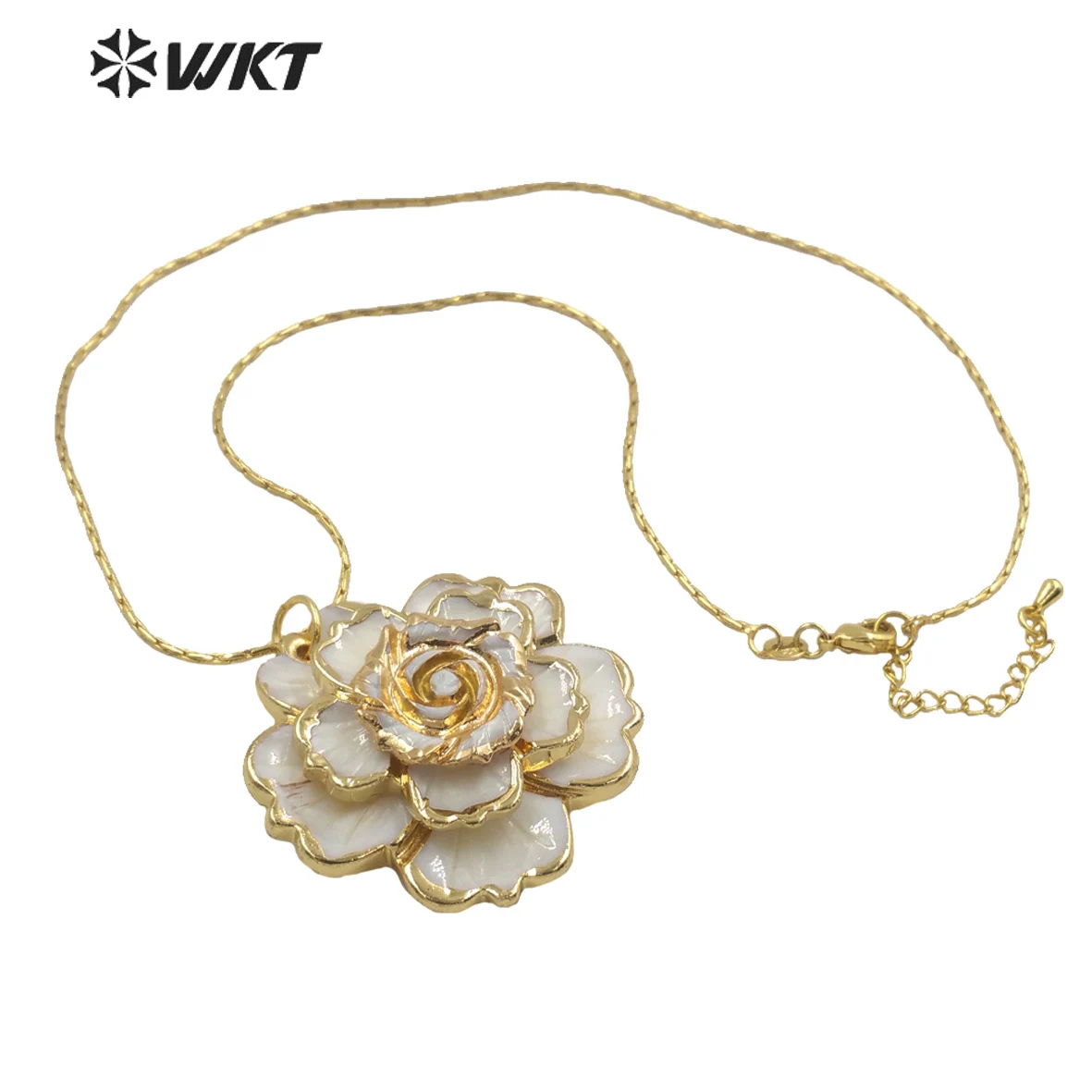 WT-JN143 Wholesale gold plated women handmade carved rose flower pendant necklace multi layer white shell flower necklace