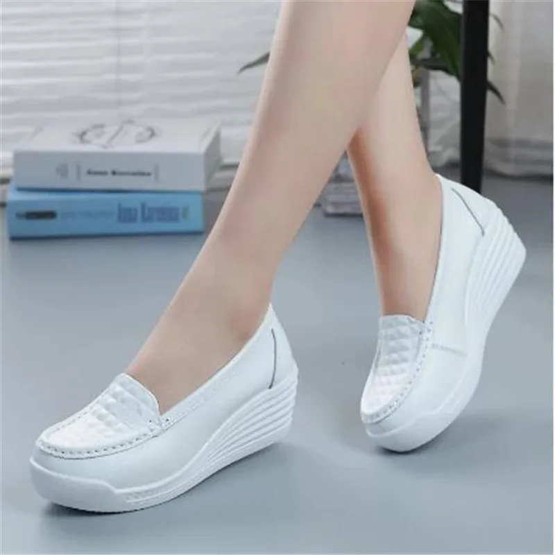 Women\'s Shoes New Women\'s Genuine Leather Sneakers Platform Shoes Wedges White Lady Casual Flats Comfortable Mother Shoes