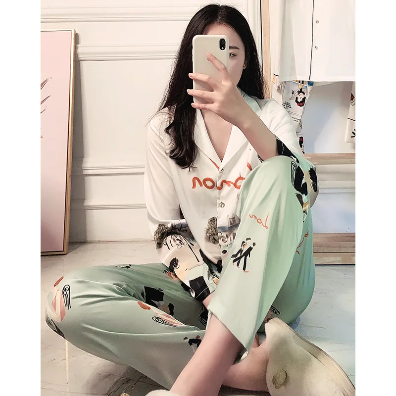 

2022 Internet Celebrity Pajamas For Women Satin Silk Ladies Soft Pijama Mujer Sleepwear Cartoon Pattern Pyjama Femme