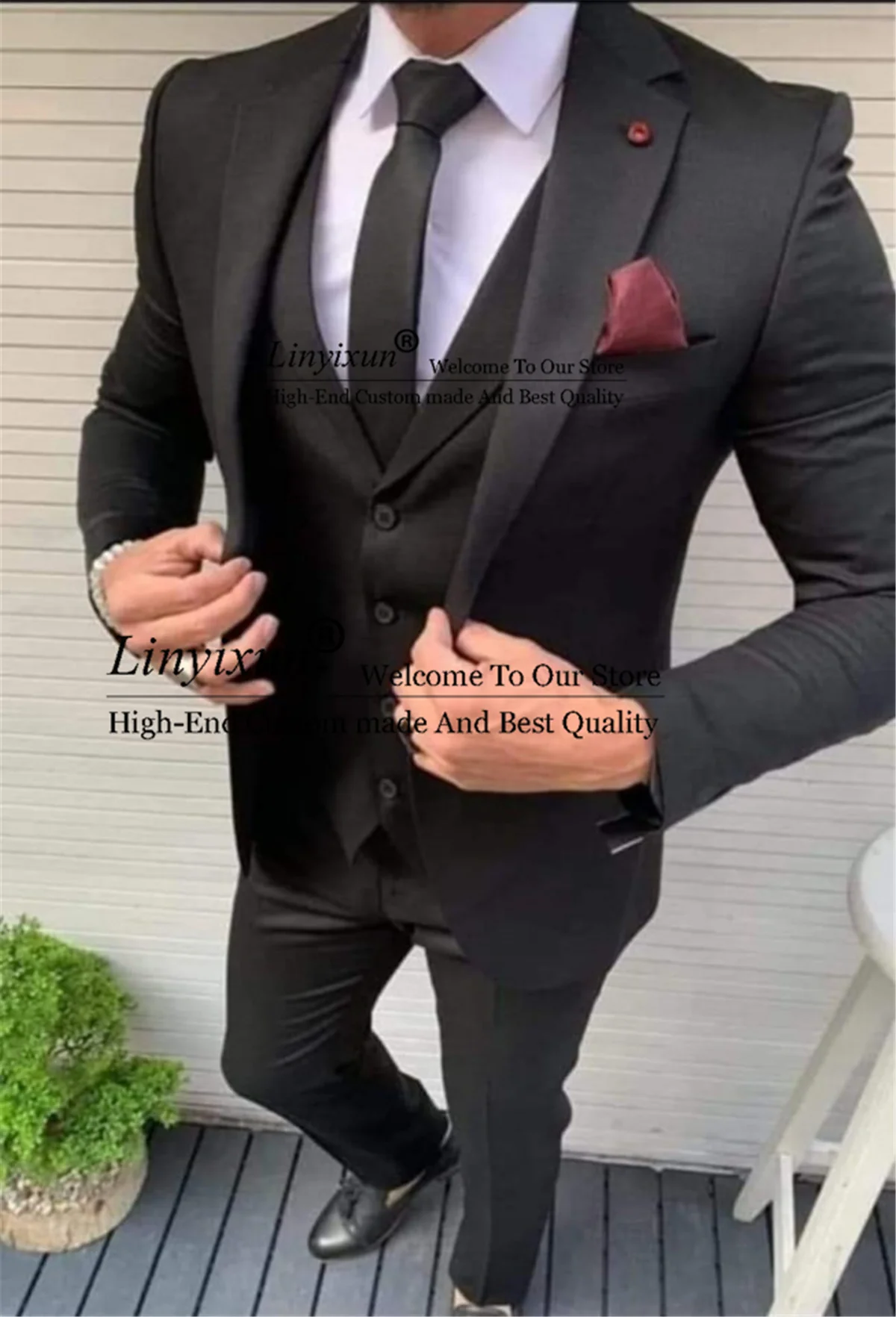 

Formal Black Men Suits for Wedding Groom Tuxedos 3 Pieces Business Blazers Peaked Lapel Groomsmen Outfit Slim Fit Costume Homme