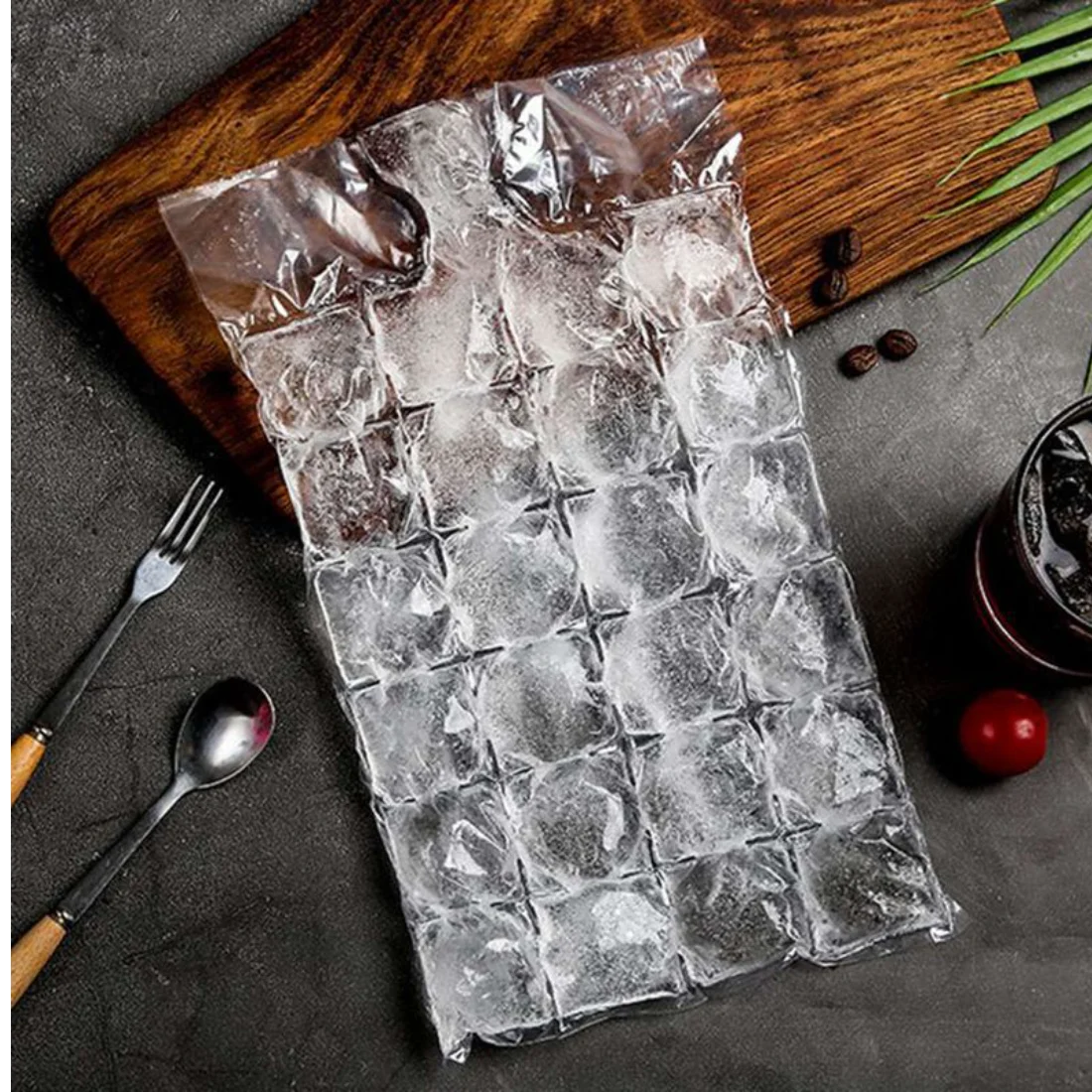 10pcs/pack Ice Cube Mold Disposable Self-Sealing Ice Cube Bags Transparent Faster Freezing Ice-making Mold Bag Kitchen Gadgets