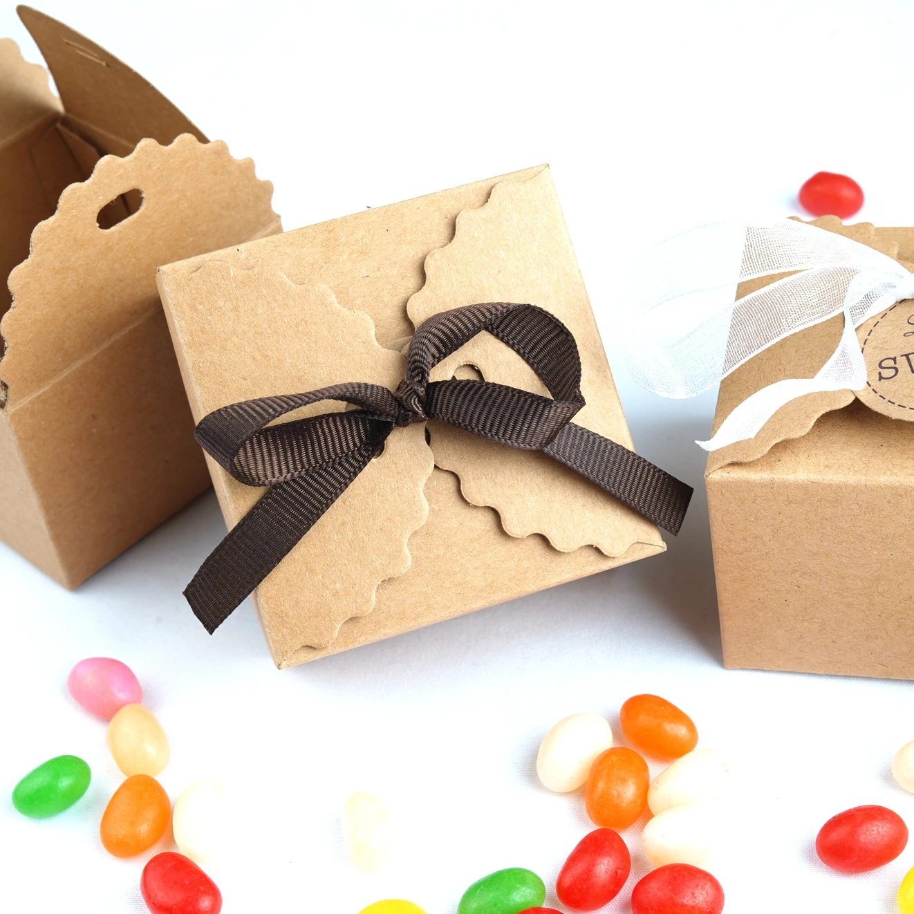 Wave Kraft Paper Box with ribbons and tags wedding baby shower favors candy box gift packing boxes vintage party favours 10pcs