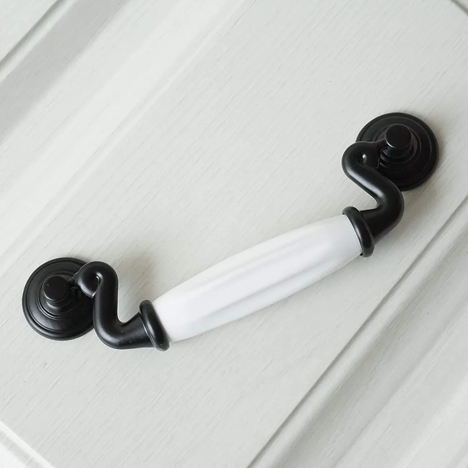 

MFYS 4.5" White Ceramic Furniture Hardware Handles Black Zinc Alloy Kitchen Cabinet Pulls ModernWardrobe Closet Door Pull Handle