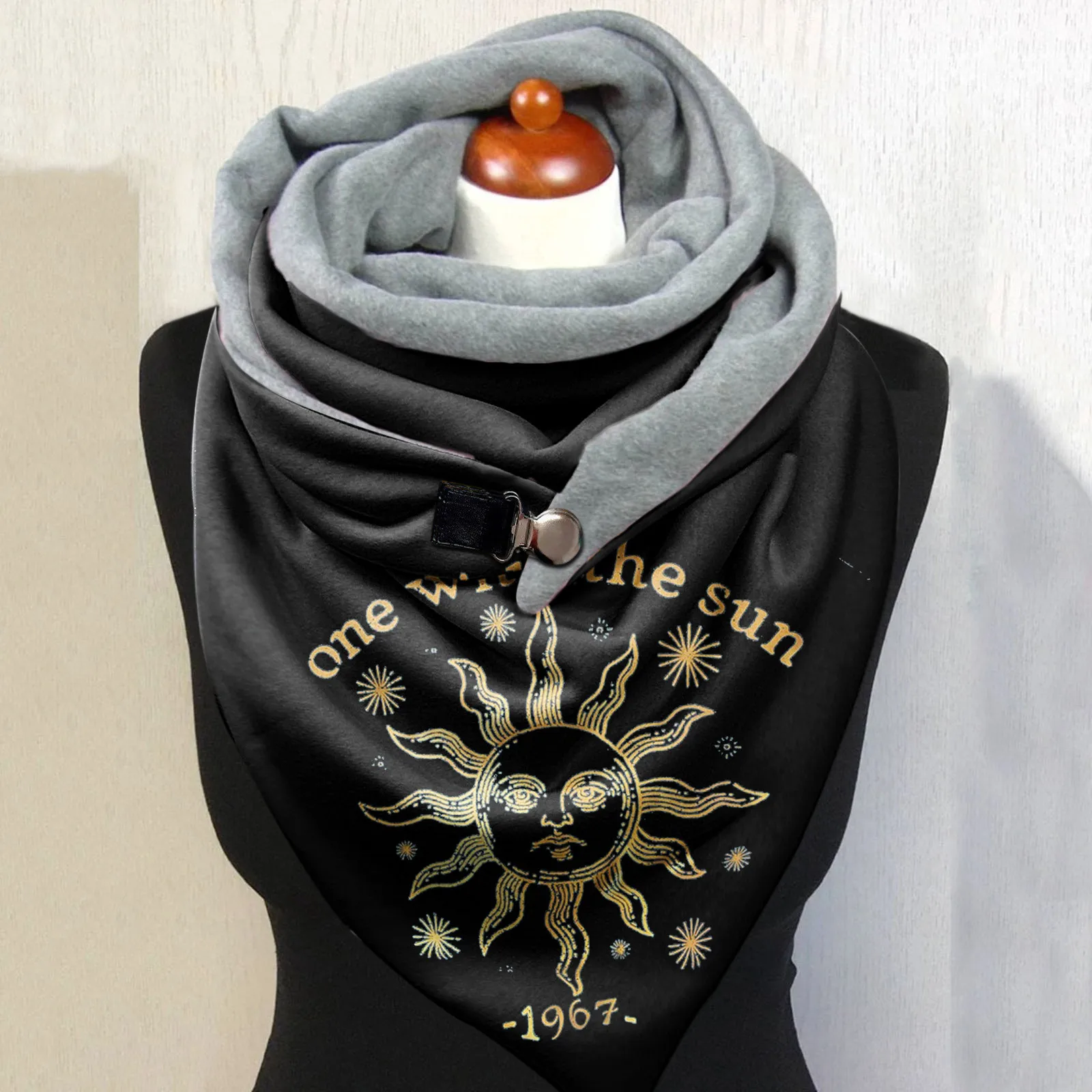 Warm Winter Scarves Goth Sun Moon Print Triangle Shawls Button Wrap Scarf for Women Warm Cashmere Pashmina Scarves Bufandas шарф