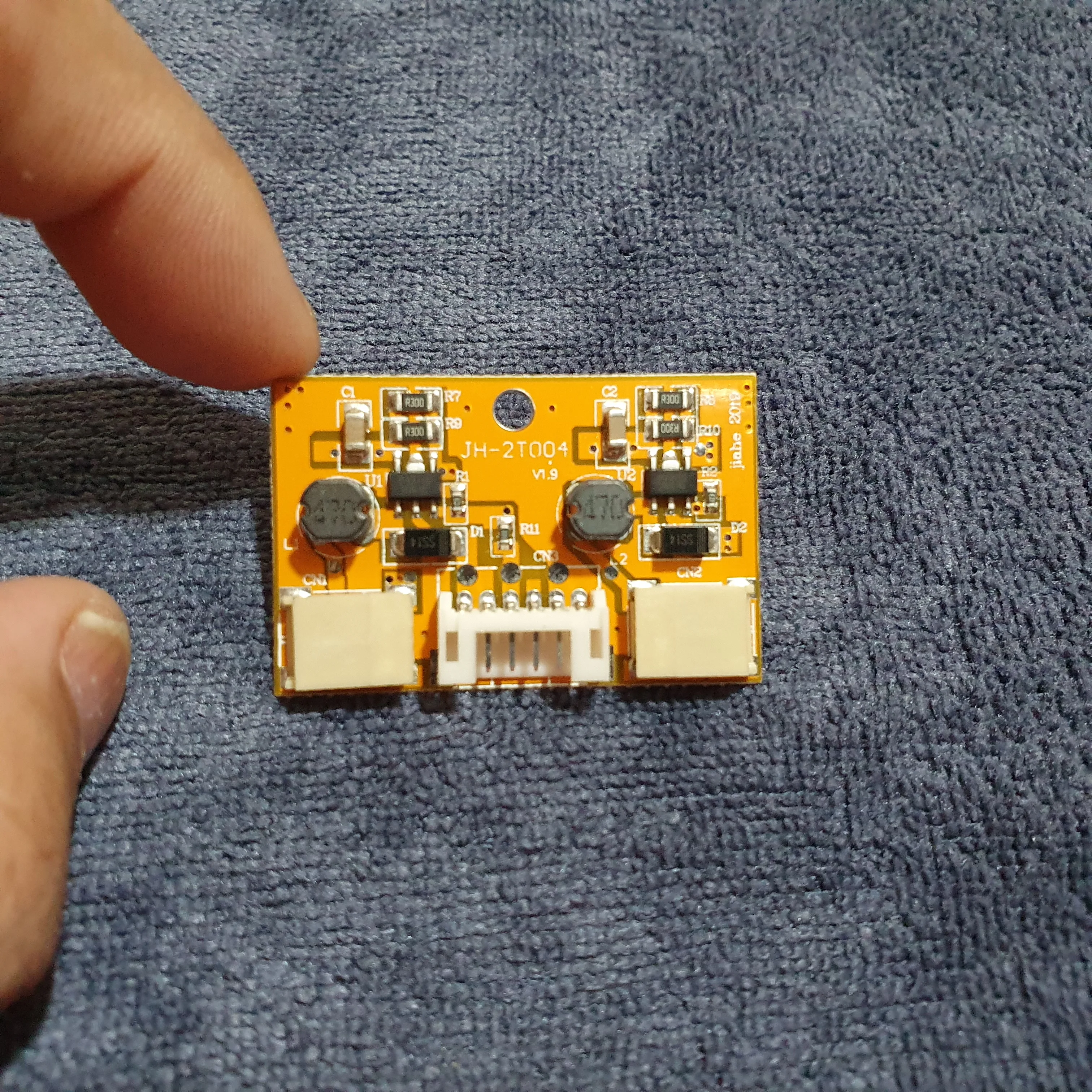 Novo refletor de led com placa de retroiluminação