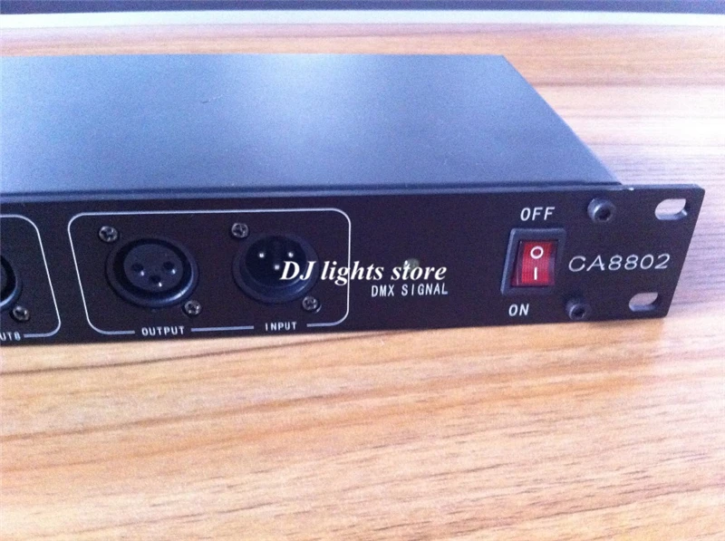 Hochwertiger Bühnenlicht-DMX-Signalverstärker, Bühnenlicht-Controller, DMX512-Splitter, 8-Wege-DMX-Verteiler für Bühnenausrüstung – Detail 2