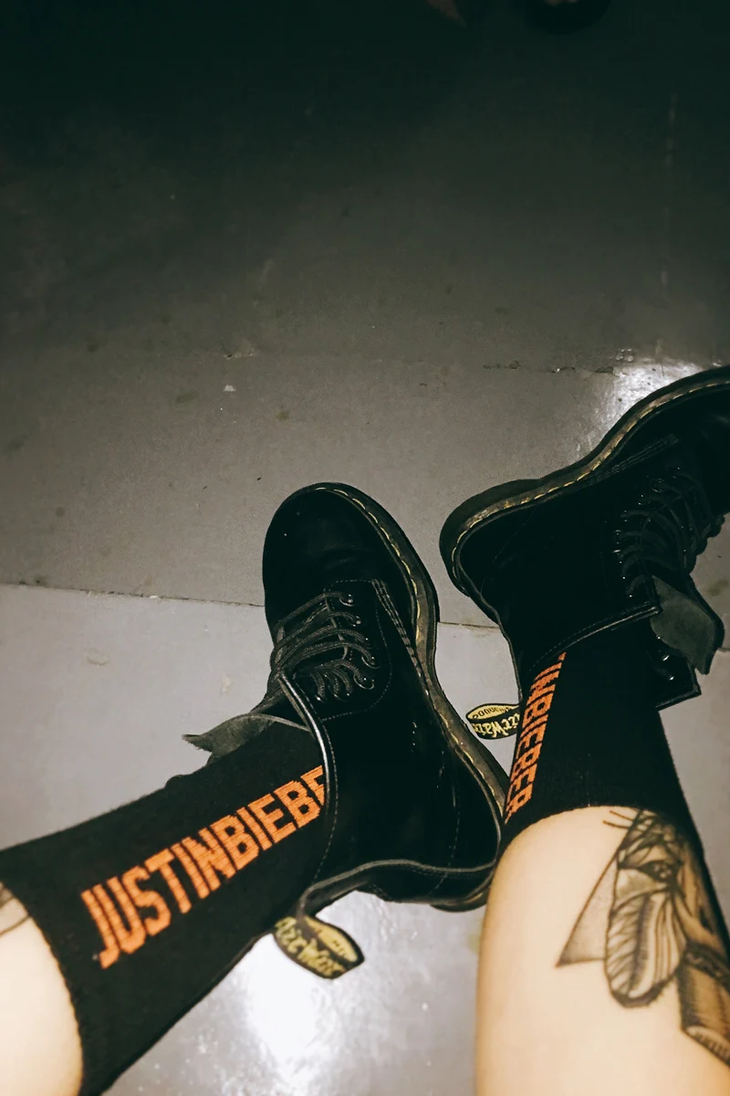 Drop Ship New Crew Fashion Socks Justin Bieber Sox JB Yellow Orange Happy Smile Face Street Letters Hip Hop Sojourner JBiebs Boy