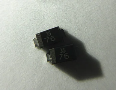 Schottky diode PD3S220L-7 PowerDI323 20V 2A 490mV SMD Schottky diode RB160M-60 TR SOD-123 60V/1A imprint 76 RS1G-13-F SMA/DO-214