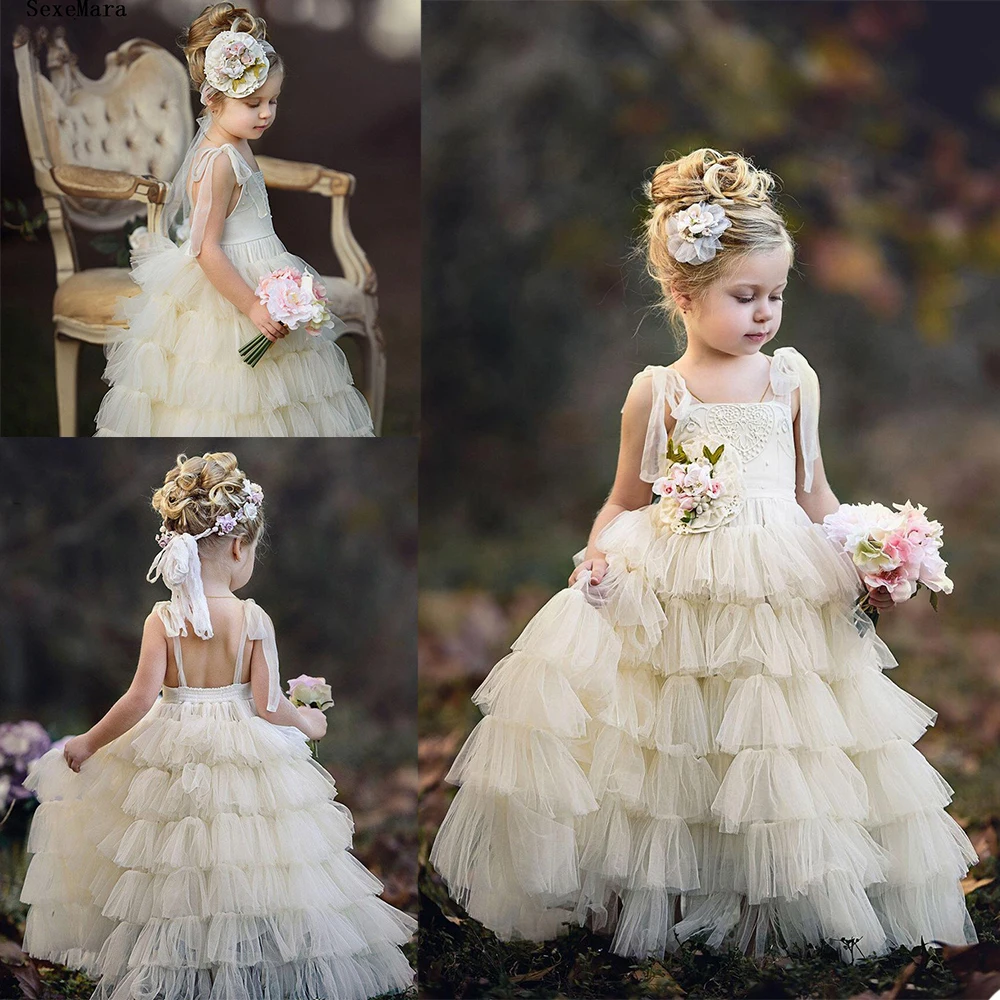 Lovely Flower Girls Dresses Spaghetti Straps Lace Tiered Kids Formal Wear Custom Made Backless Birthday Toddler Pageant Gowns