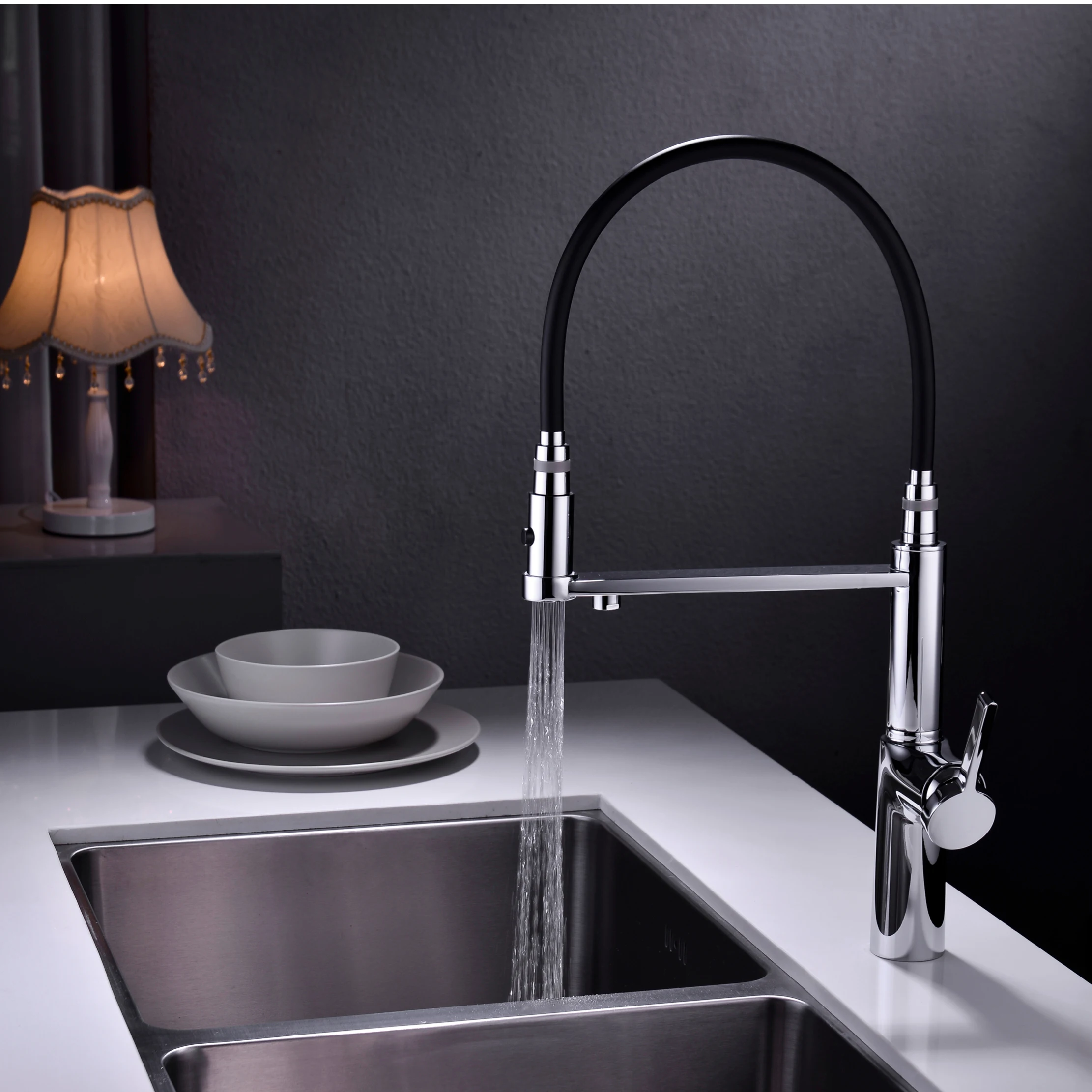 Simple black brass kitchen faucet with pull-out design, dual control of cold and hot, and water purification function sink Tap