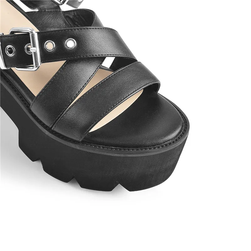 Onlymaker Women Platform Black Matte Top Quality Flat  Ankle Strap Multiple Buckle  Sandals For Summer