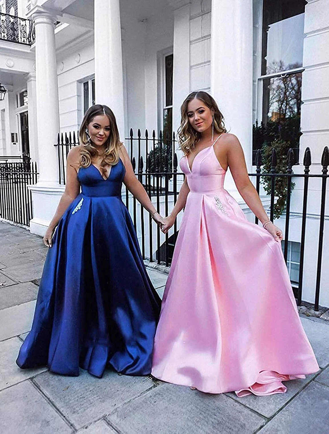 Women's Long Spaghetti Straps V Neck Beaded Satin A-line Ball Gown Prom Dress with Pockets vestidos de fiesta فساتين السهرة