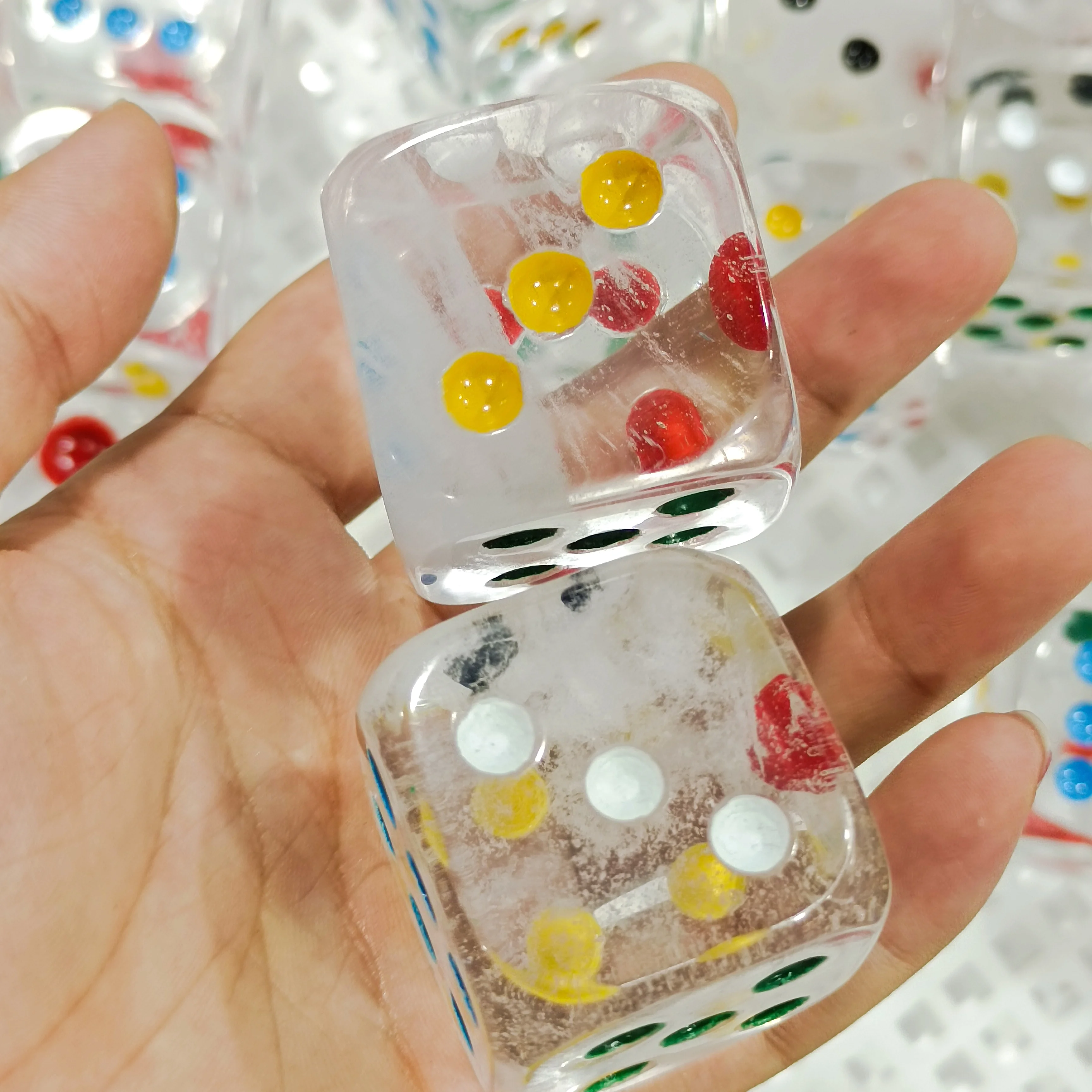 3-4cm 1pc Transparent Artificial smelt dice crystal Hotel KTV Digital Dice Acrylic Ornaments party fun home decoration