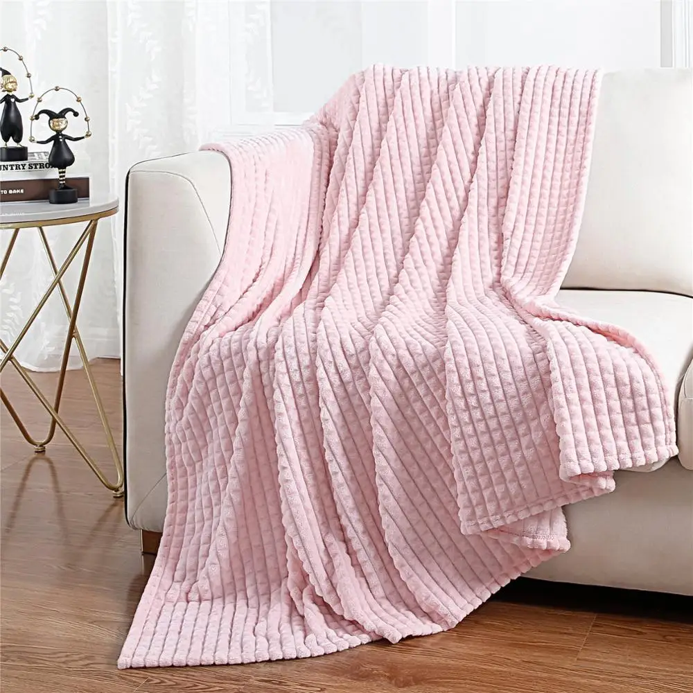 Corn Checkered Coral Fleece Blanket Solid Color Portable and Warm In Winter Flannel Fabric Blanket for Bed Sofa Throw Blanket