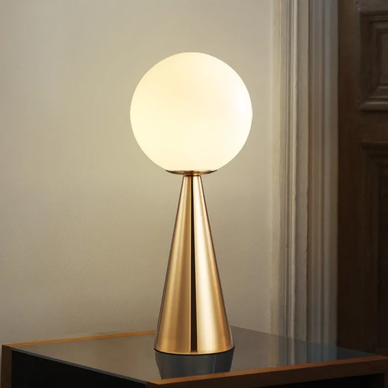 

Modern Glass Ball Led Table Lamps Nordic Creative Desk Lamp Cone Golden Living Room Bedside Bar Cafe Decoration Lamp Luminaire