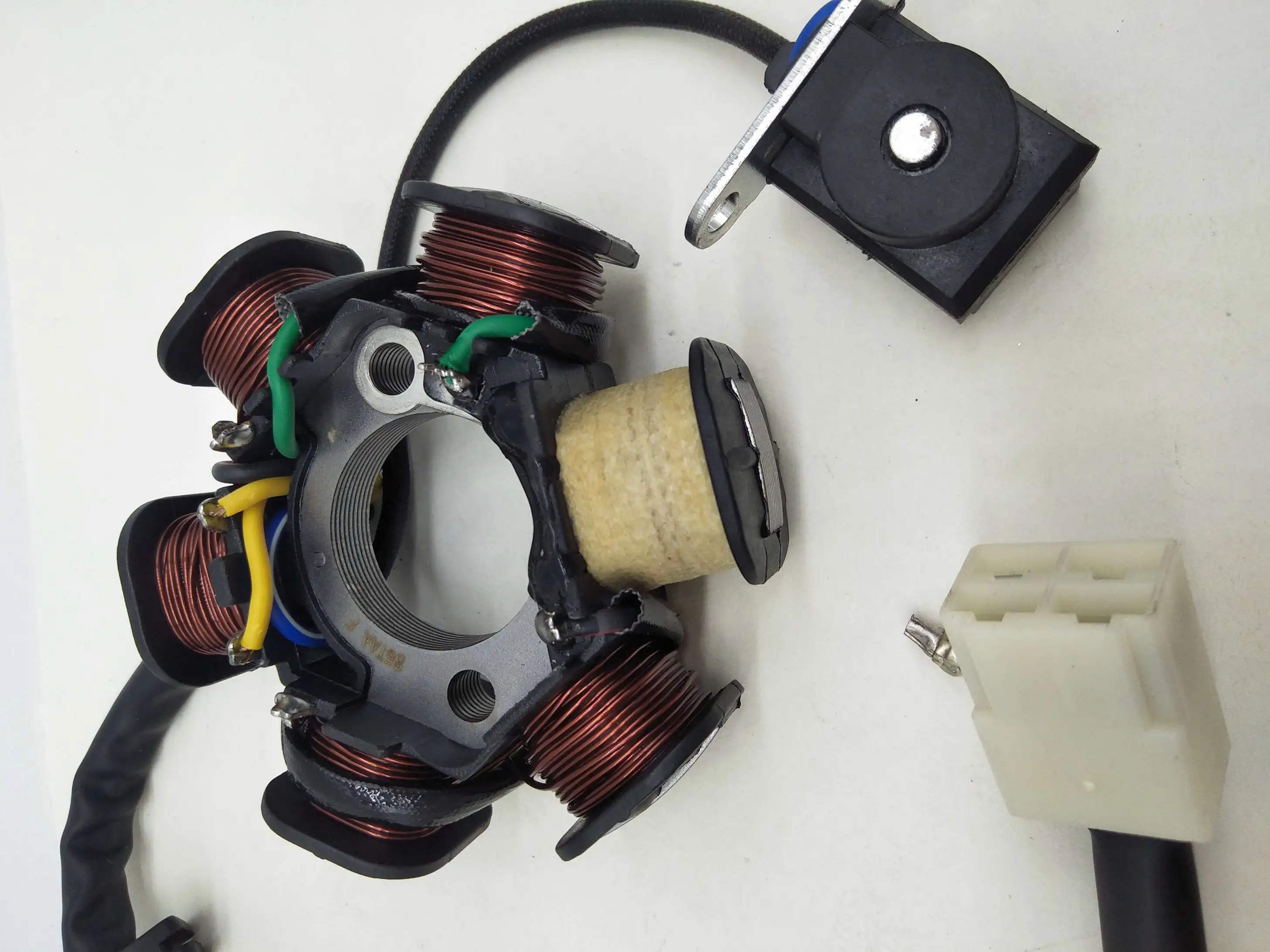 A639 Magneto Stator Ignition Coil For DY100 C100 100 CC 6 Pole DC Full Wave Motorcycle Stator 5 Wires