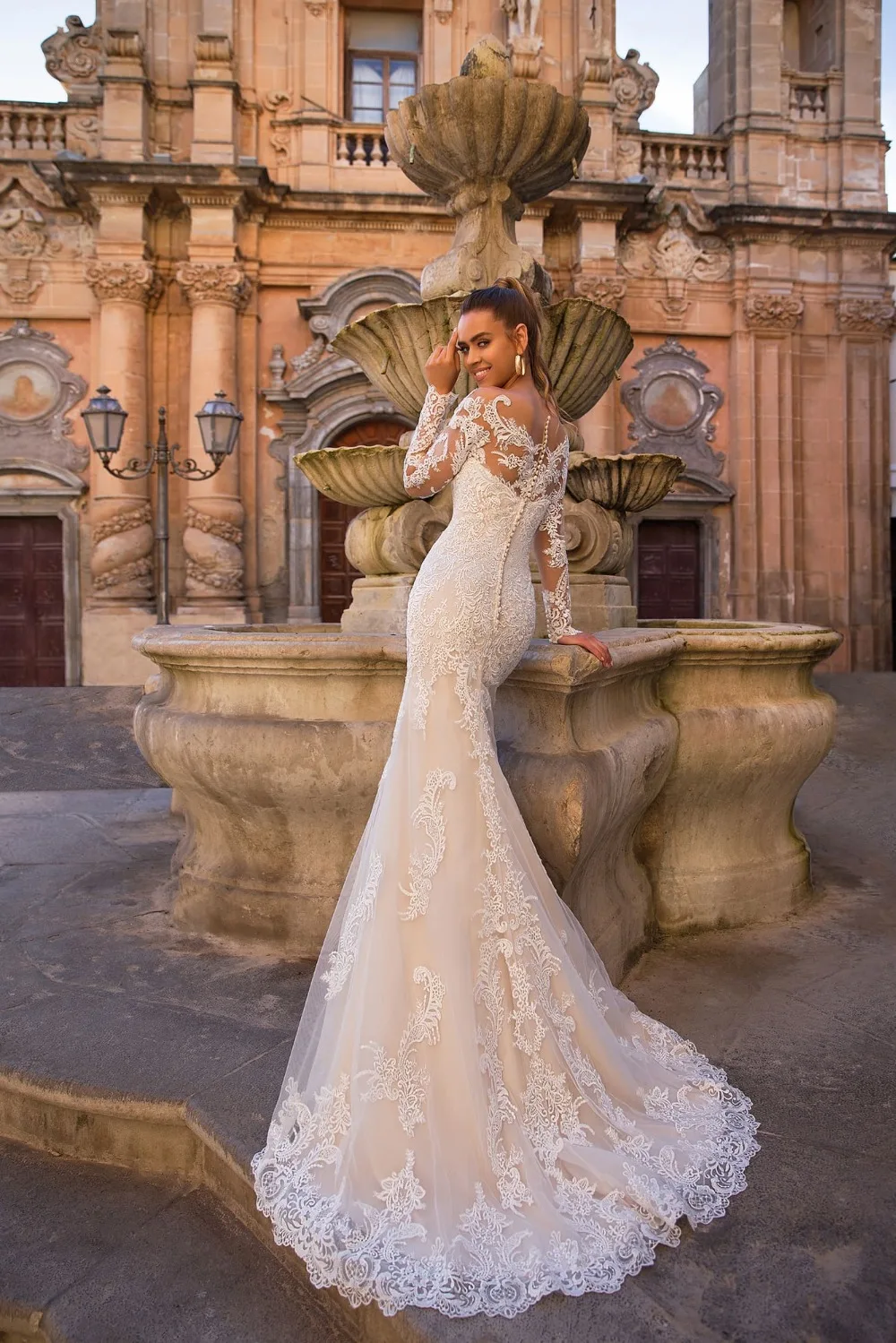 Abiti da sposa a sirena Sexy gonna staccabile 2024 bottoni a maniche lunghe in pizzo con spalle scoperte abiti da sposa Robe De Mariee