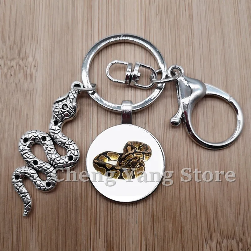 New Fashion Snake Cobra Pendant Round Glass Keychain Jewelry Gift DIY Keychain