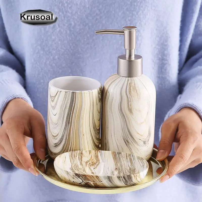 Ceramiczny zestaw do łazienki balsam w butelce z drewna/kubek do płukania ust/mydelniczka Nordic wyposażenie domu akcesoria łazienkowe do hotelu zestawy
