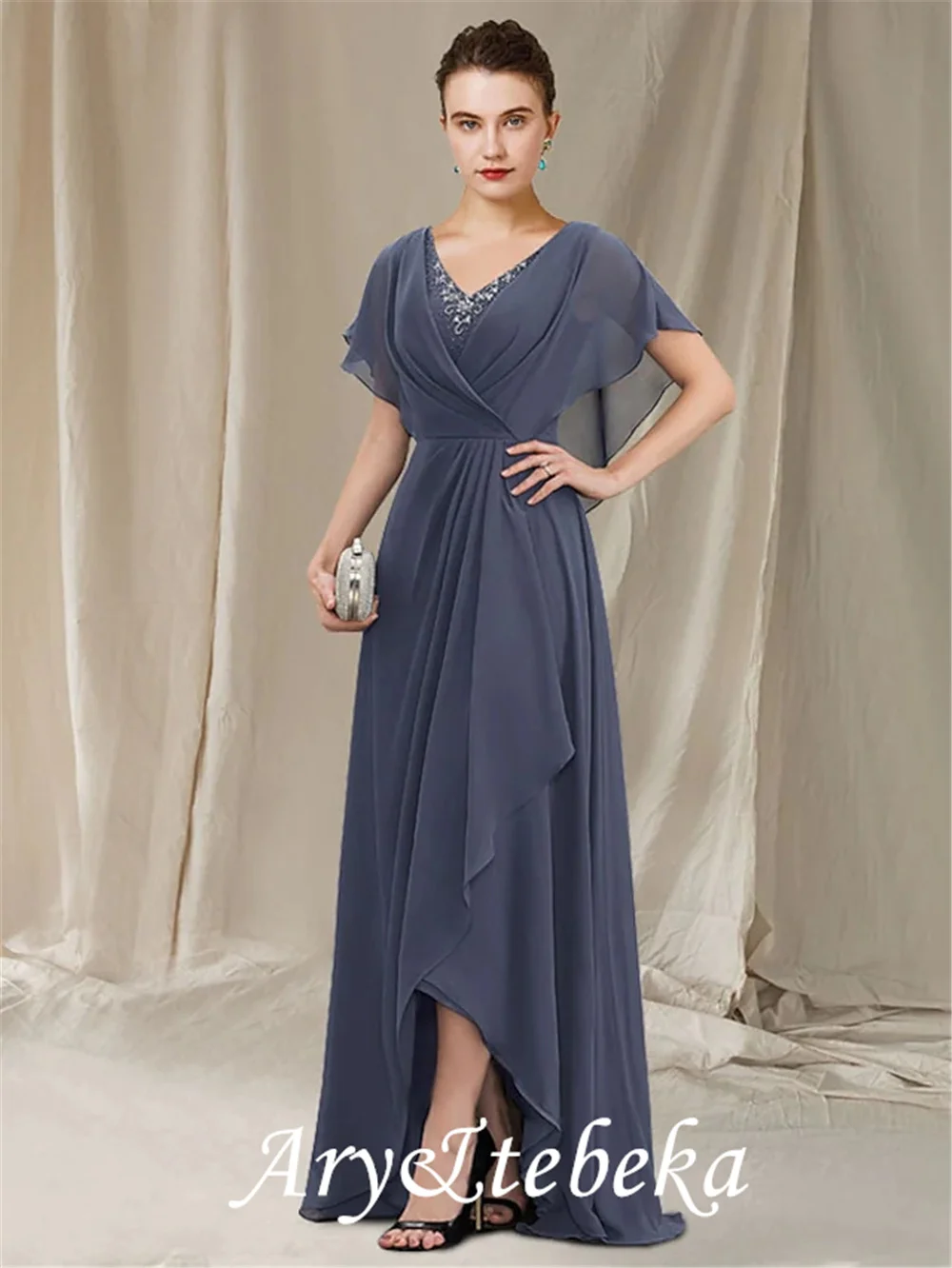 

A-Line Mother of the Bride Dress Elegant V Neck Sweep/Brush Train Asymmetrical Chiffon Short Sleeve with Lace Cascading Ruffles