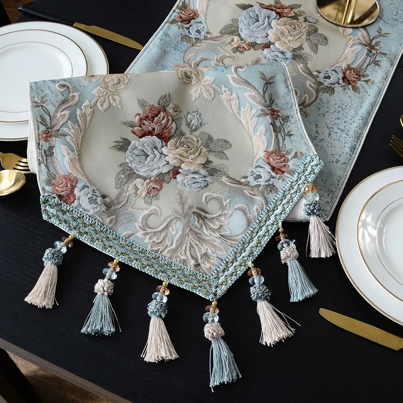 

European Retro Jacquard Table Runner Classic Luxurious Tassel Tablecloths Table Runners Home Hotel Decor Dining Tables Cloth