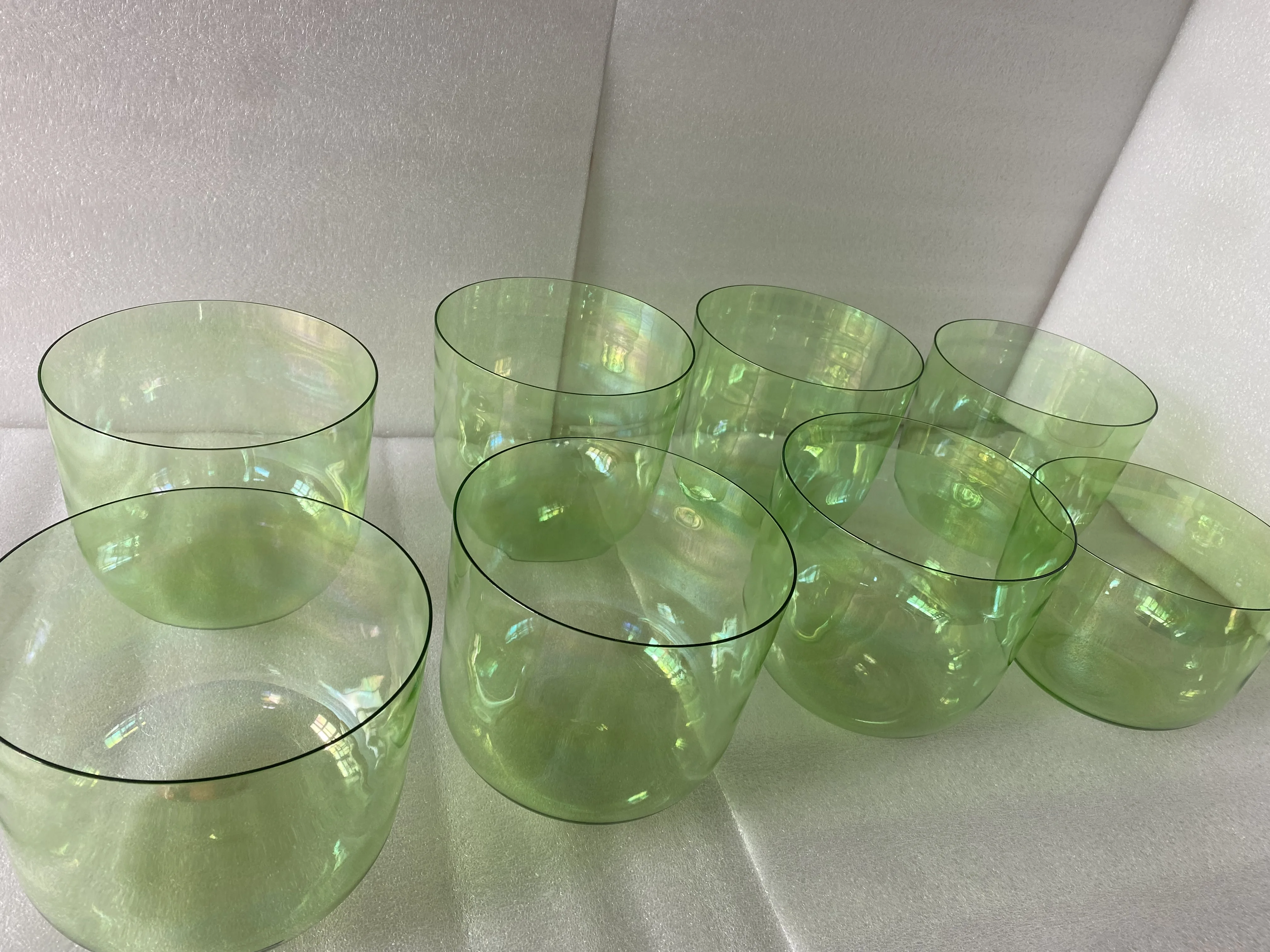 1 pcs of 3rd octave green magic crystal singing bowl for sound healing size about 7.5