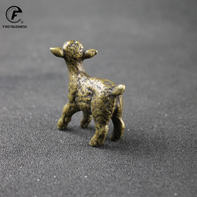 Antique Copper Lamb Statue Decoration Solid Brass Sheep Ornament Vintage Tea Pet Desktop Animal Model Love Home Decor Accessory