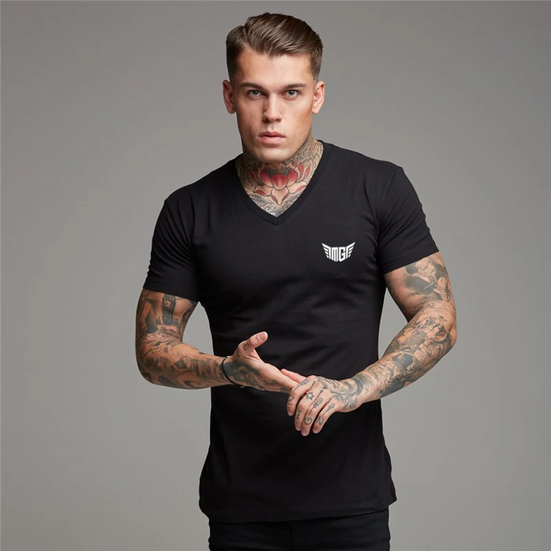 Gym T-shirt Men Sports Casual V Neck Short Sleeve T Shirt Cotton Slim Fit Tee Shirt Summer Bodybuilding Workout Fitness Clothing