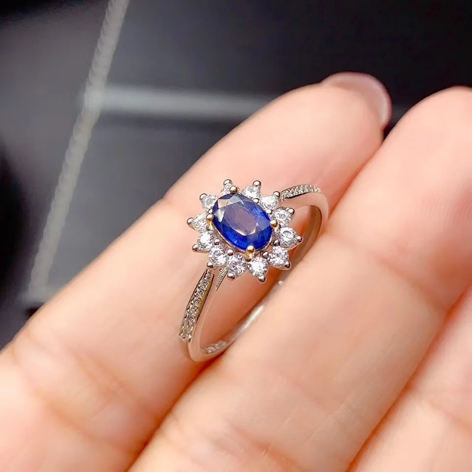 Natural sapphire ring, classic style, perfect quality gemstone, 925 silver, especially recommended