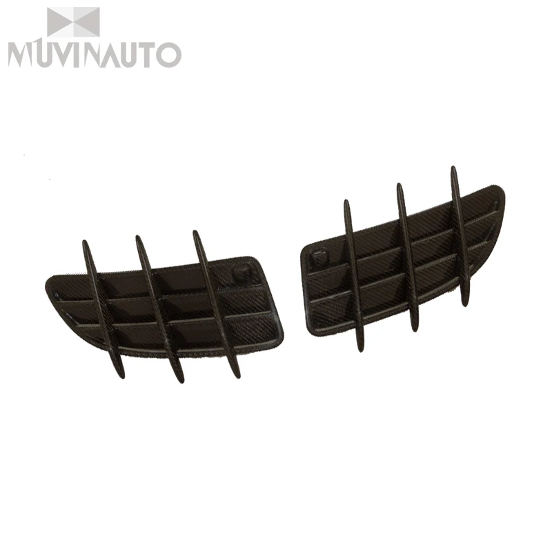 For Benz SLKR171 carbon fiber machine cover is modified into air inlet.