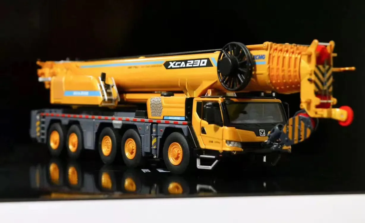 

Collectible Toy Model 1:50 Scale XCMG XCA230 Mobile Heavy Crane Truck Engineering Machinery DieCast Toy Model Decoration,Gift