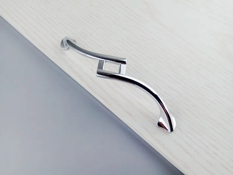 Modern Art Chrome Handles For Furniture Kitchen Cabinets Door Drawer Table Knob And Handles For Wardrobe Cupboard Dresser Pulls
