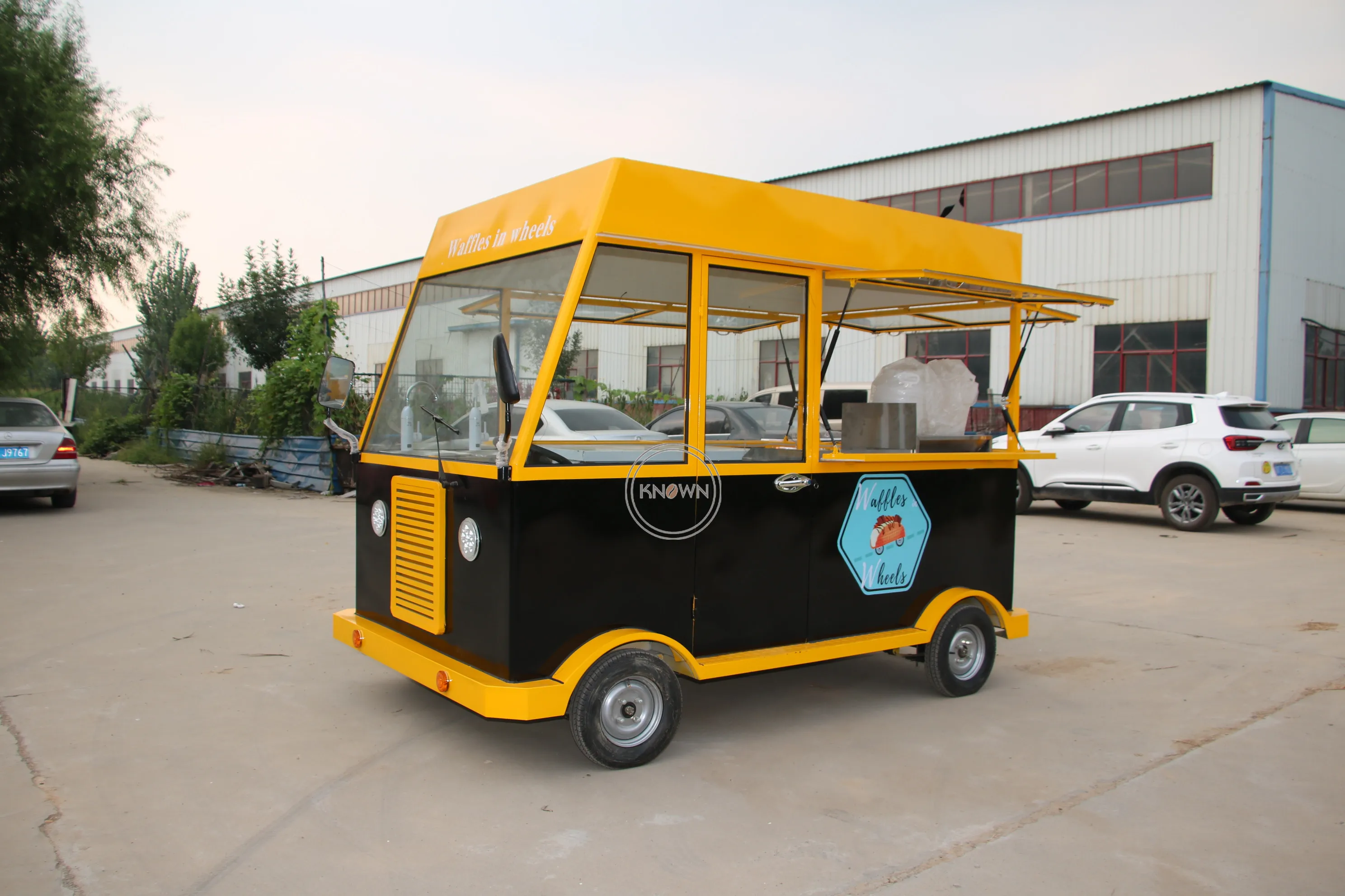 The 3.0m Mobile Food Cart Yellow And Black Color Street Vending Ice Cream Trucks With  Shipping By Sea