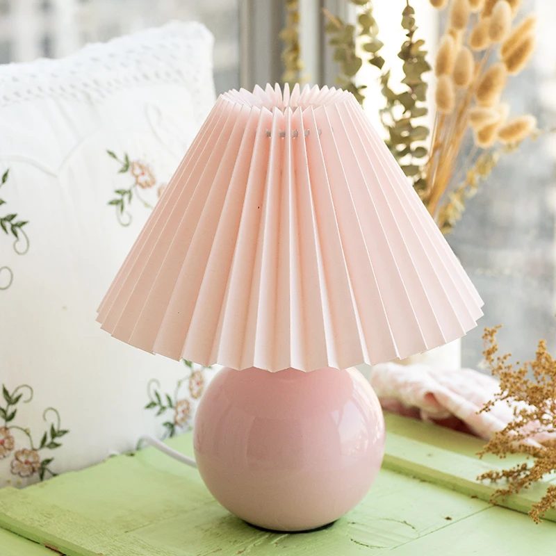 

Korean Vintage Pink Ceramic Table Lamp Bedside Lamp Living Room Table Light Fixtures Fold Fabric Nightstand Desk Lamp Art Deco