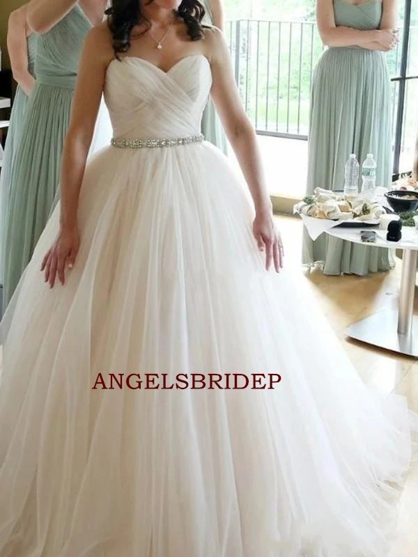 

Sweetheart Pleat Ball Gown Wedding Dress 2021 Sparkly Crystals Sash Court Train Robe De Mariee Saudi Arabia Tulle Bride Dresses