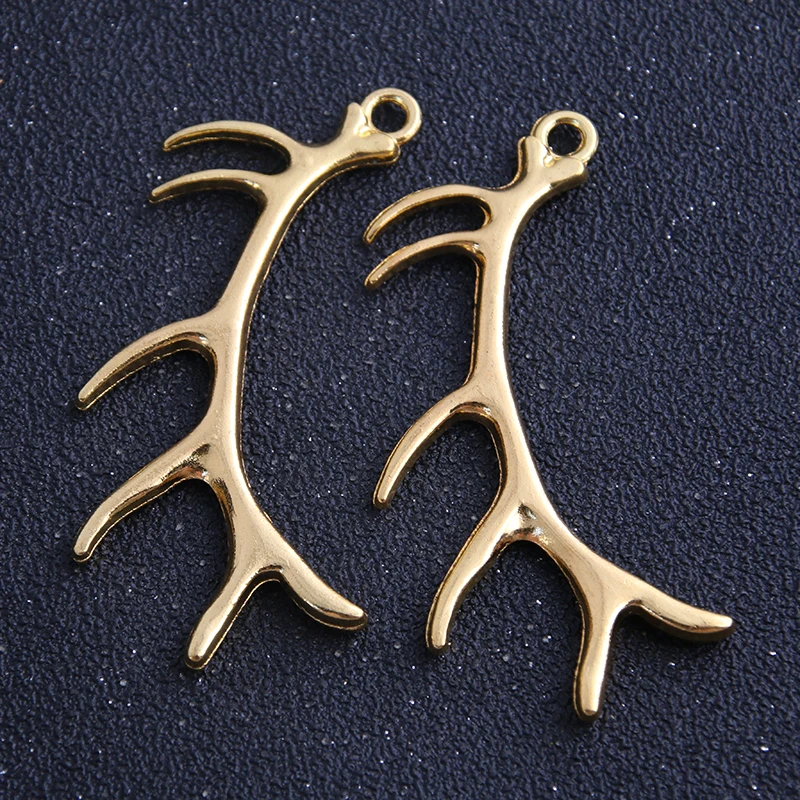 2 pcs/lot 33*67mm Christmas Lucky Deer Antler charm Three Color Tone Vintage Metal Alloy Charms Jewelry Pendant Charms DIY