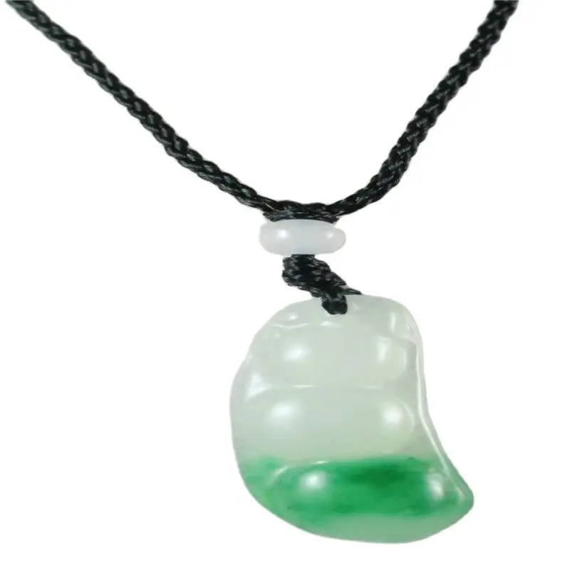 

Chinese Beautiful Natural Jade Hand-Carved Jade Pendant Lucky Bean